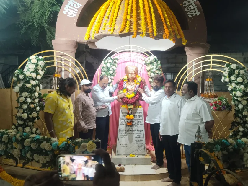 राजे उमाजी नाईक स्मारकाचे सुशोभीकरण पूर्ण झाल्यावरच मंडळाचा सत्कार स्वीकारणार, नगराध्यक्ष समशेर दादांचा ठाम निर्धार.